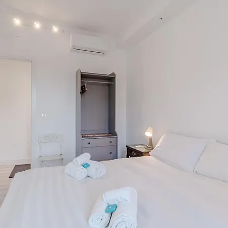 Guesthost - Casa Ellebi In The Heart Of Apartamento Turim