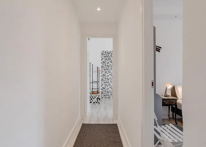 Apartamento Guesthost - Casa Ellebi In The Heart Of Turim